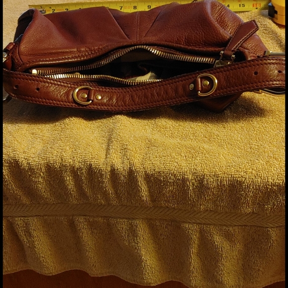 ♥️BURBERRY LEATHER PURSE!! - Picture 4 of 12